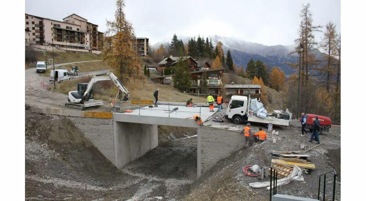 super-sauze-le-nouveau-tunnel-pour-skieur