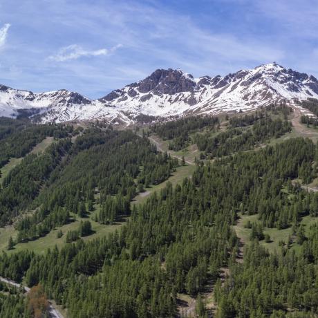 vue aérienne du Super Sauze